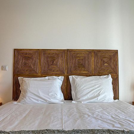 Vibing & Liming Ericeira Hotel Exterior photo