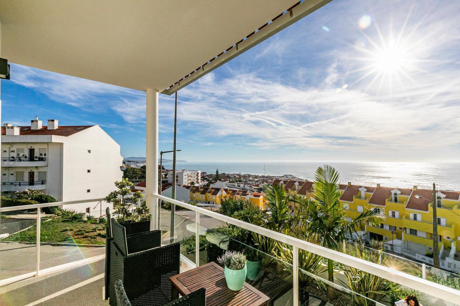 Vibing & Liming Ericeira Hotel Exterior photo