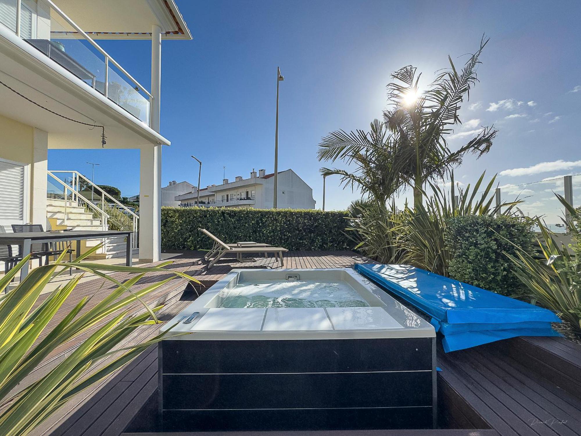 Vibing & Liming Ericeira Hotel Exterior photo