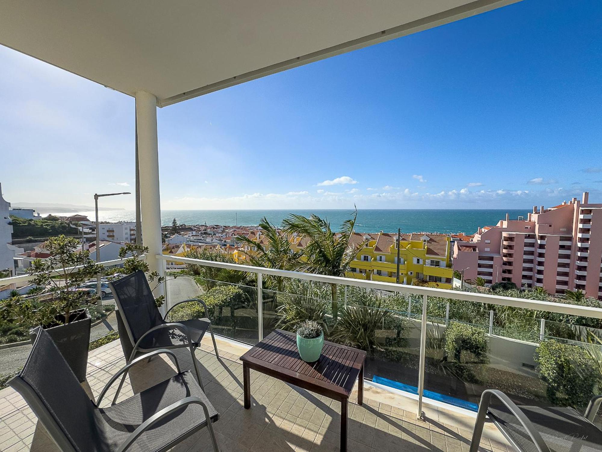 Vibing & Liming Ericeira Hotel Exterior photo
