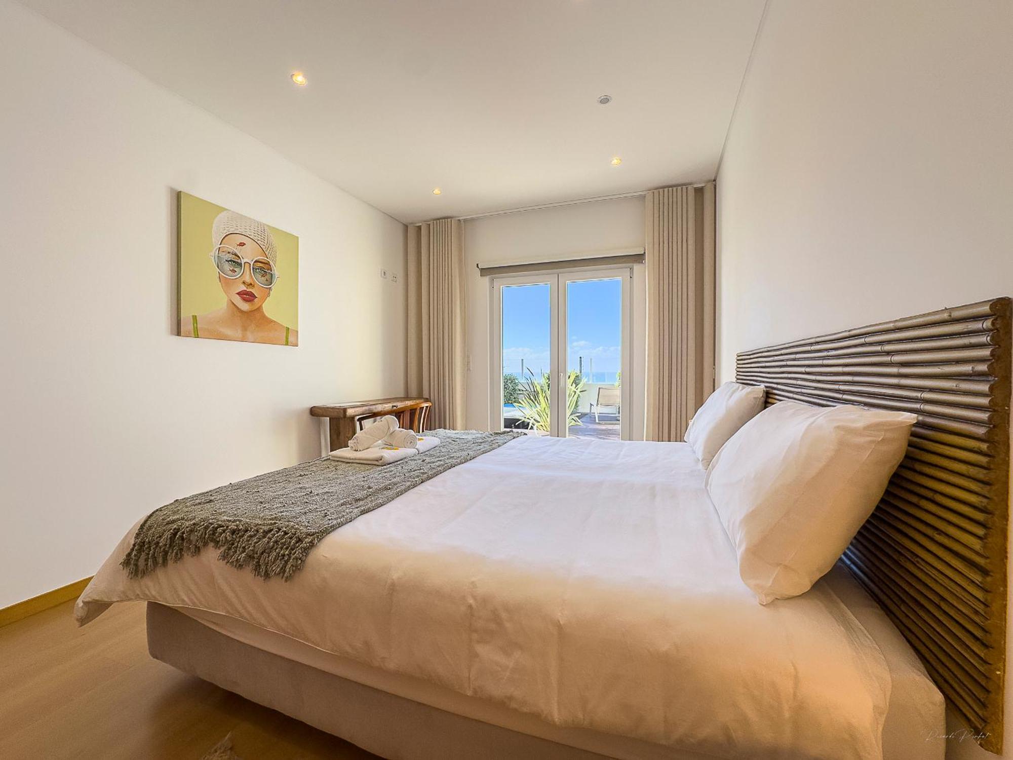 Vibing & Liming Ericeira Hotel Exterior photo